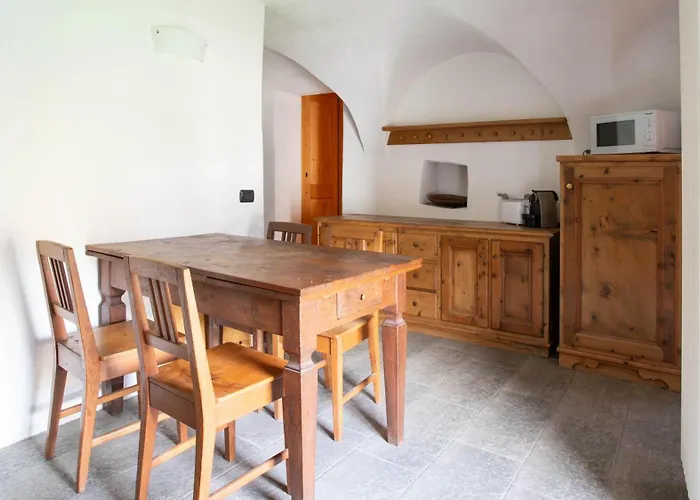 Pedranzini 23 Apartment