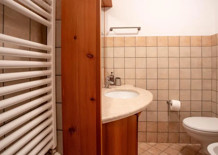 Pedranzini 23 Apartment *